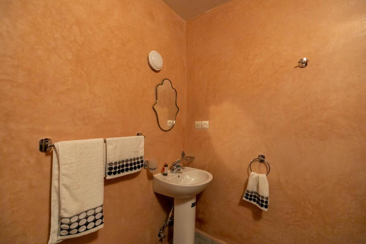 Riad Qamar Fez Exterior foto
